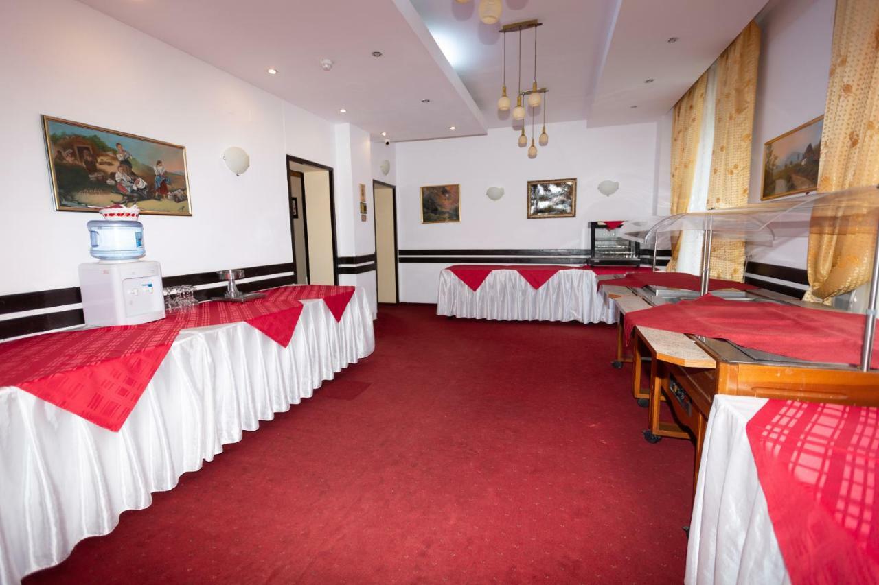 Hotel Miraj Poiana Brasov Buitenkant foto